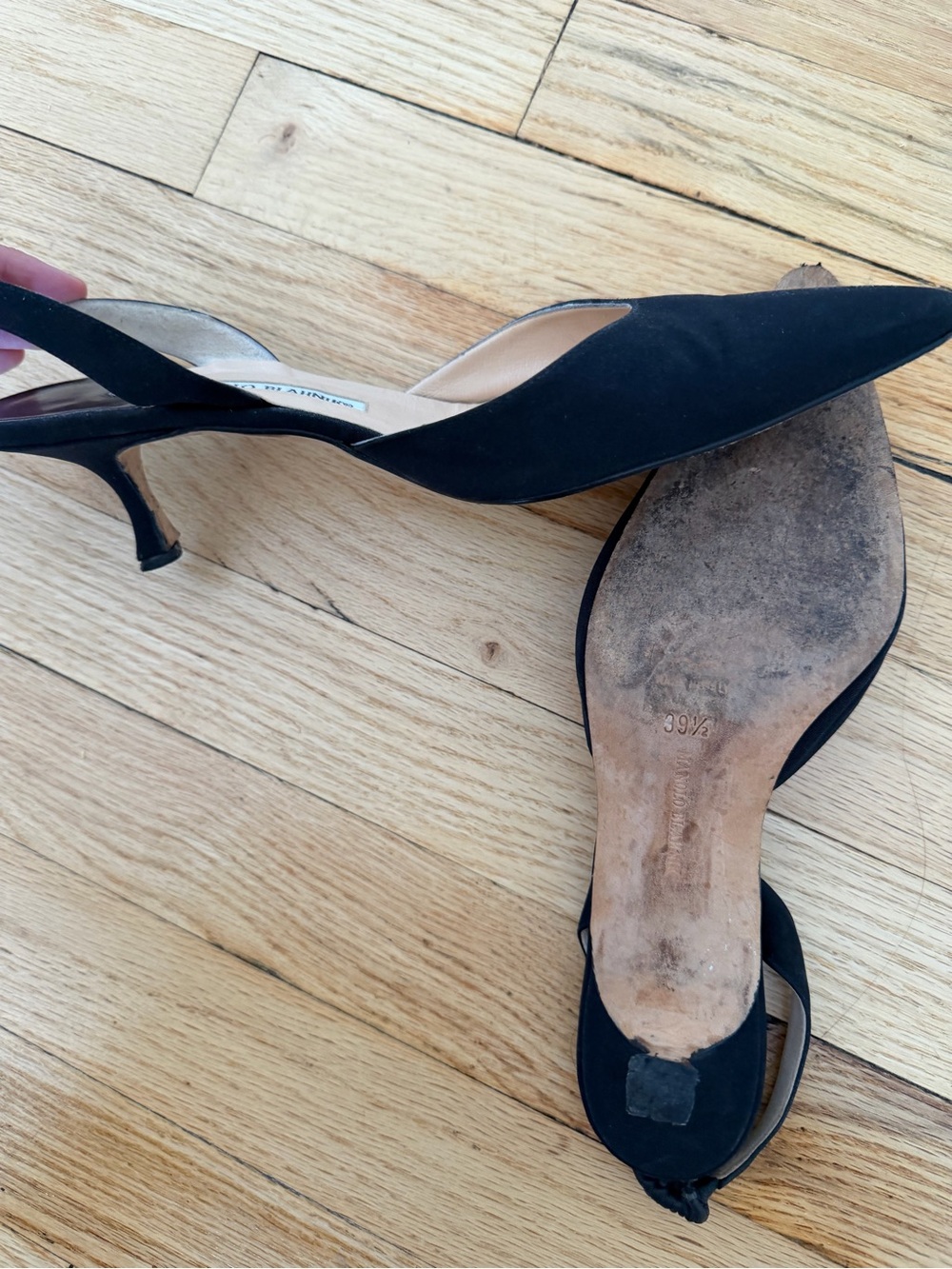 Manolo Blahnik Carolynne Kitten-Heel Halter Pump - Picture 5 of 6